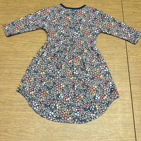 Tea Collection floral dress size 4 - Picture 3 of 8